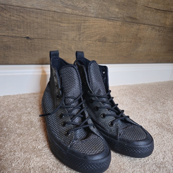 Black High-Top Converse Cushioned Sneakers Mens 6 Womans 8 - Picture 3 of 8